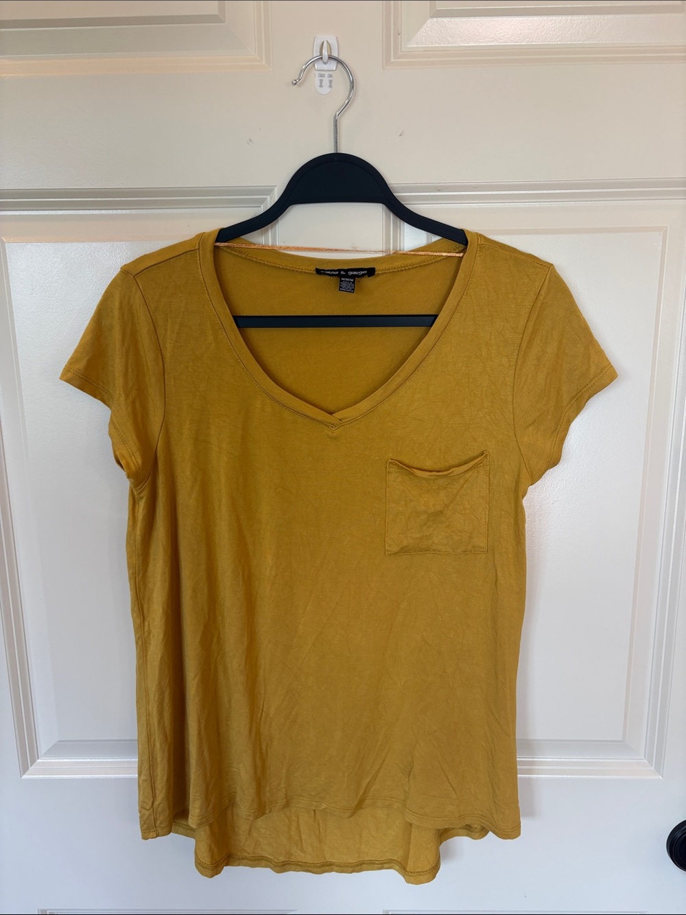 Cable & Gauge V-Neck Tee (M)